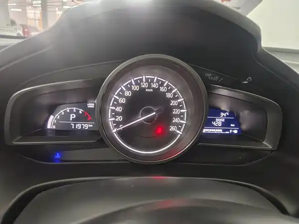 Mazda 3 Axela 2017