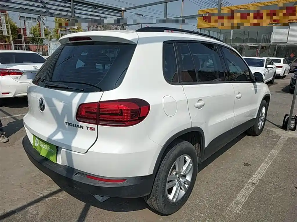 Volkswagen Tiguan 2015 — фото 7