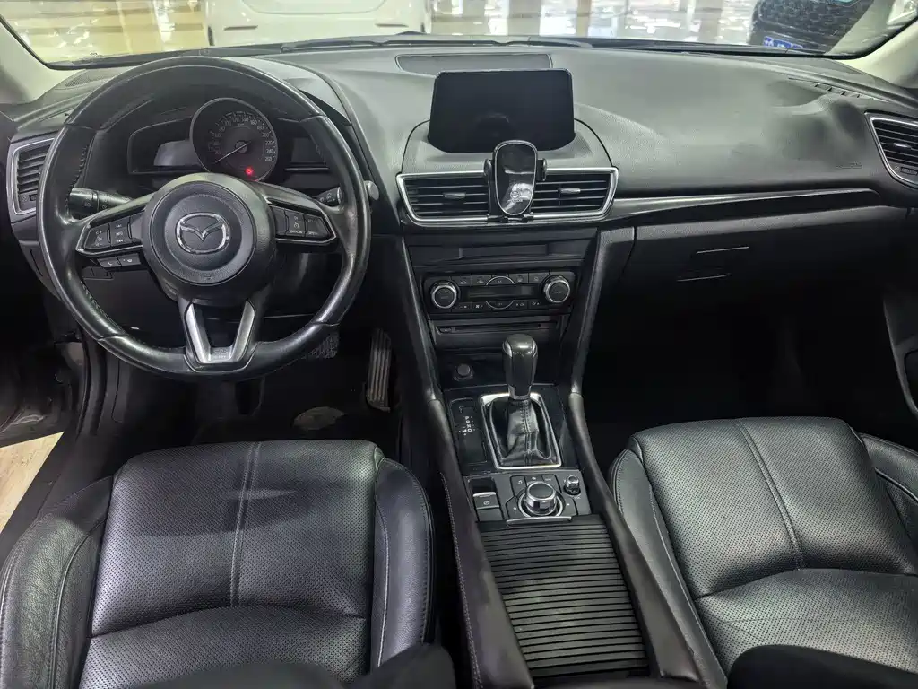 Mazda 3 Angkesela 2018