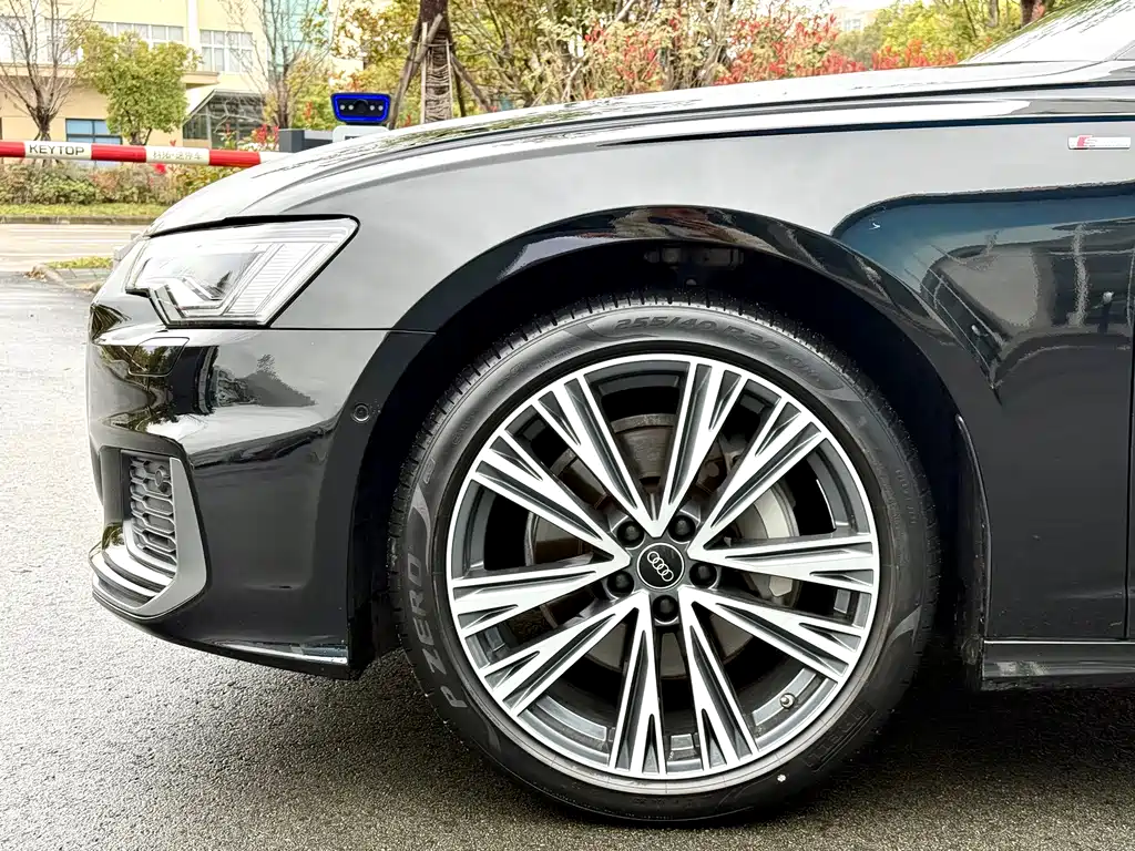 Audi A6L 2022 — фото 16