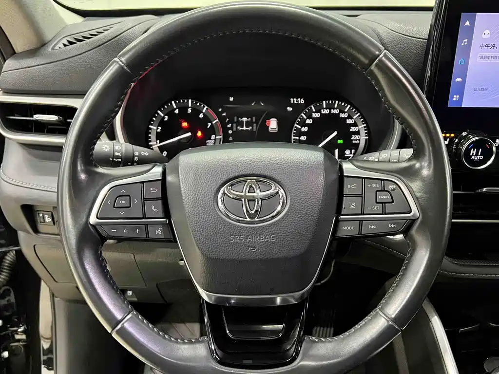 Toyota Highlander 2024 — фото 13