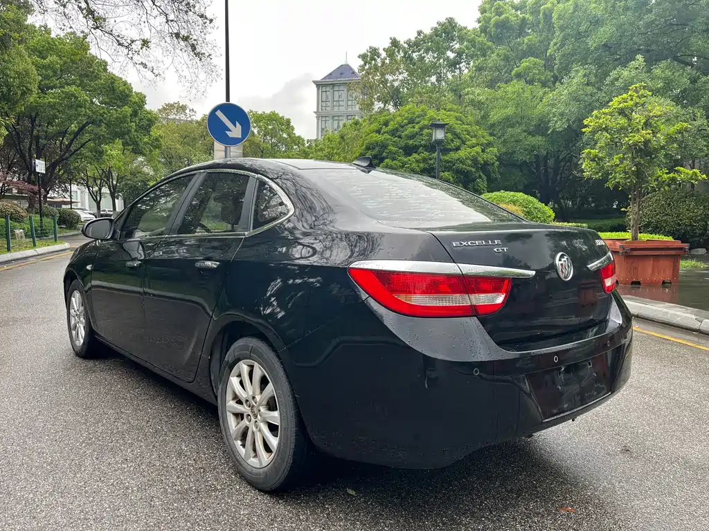 Buick Excelle 2013