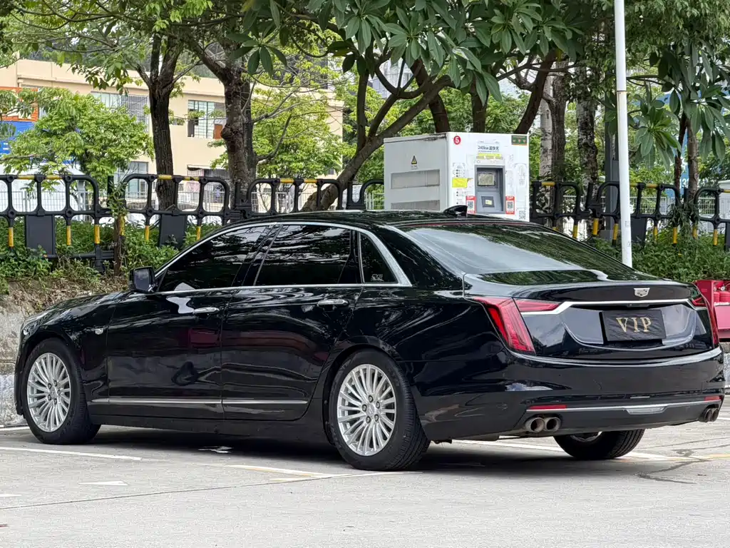Cadillac CT6 2018 — фото 9