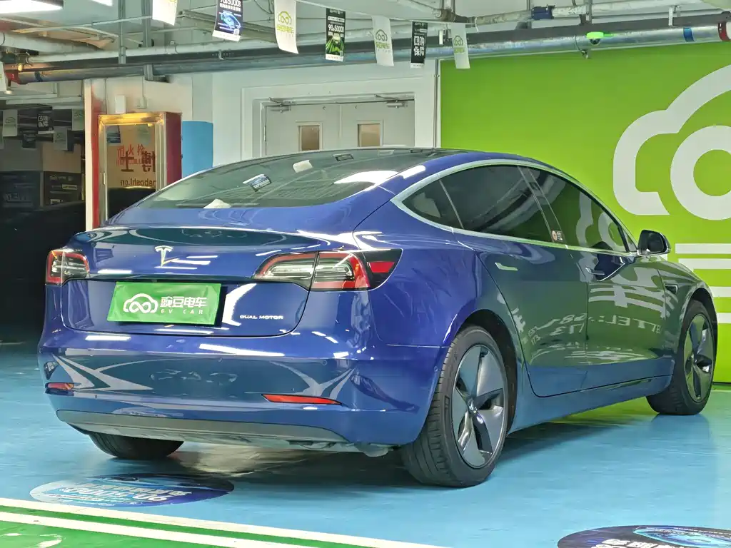 Tesla Model 3 2019 — фото 17