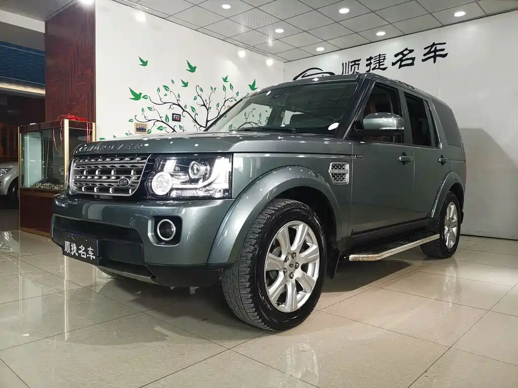 Land Rover Discovery 2015 — фото 1