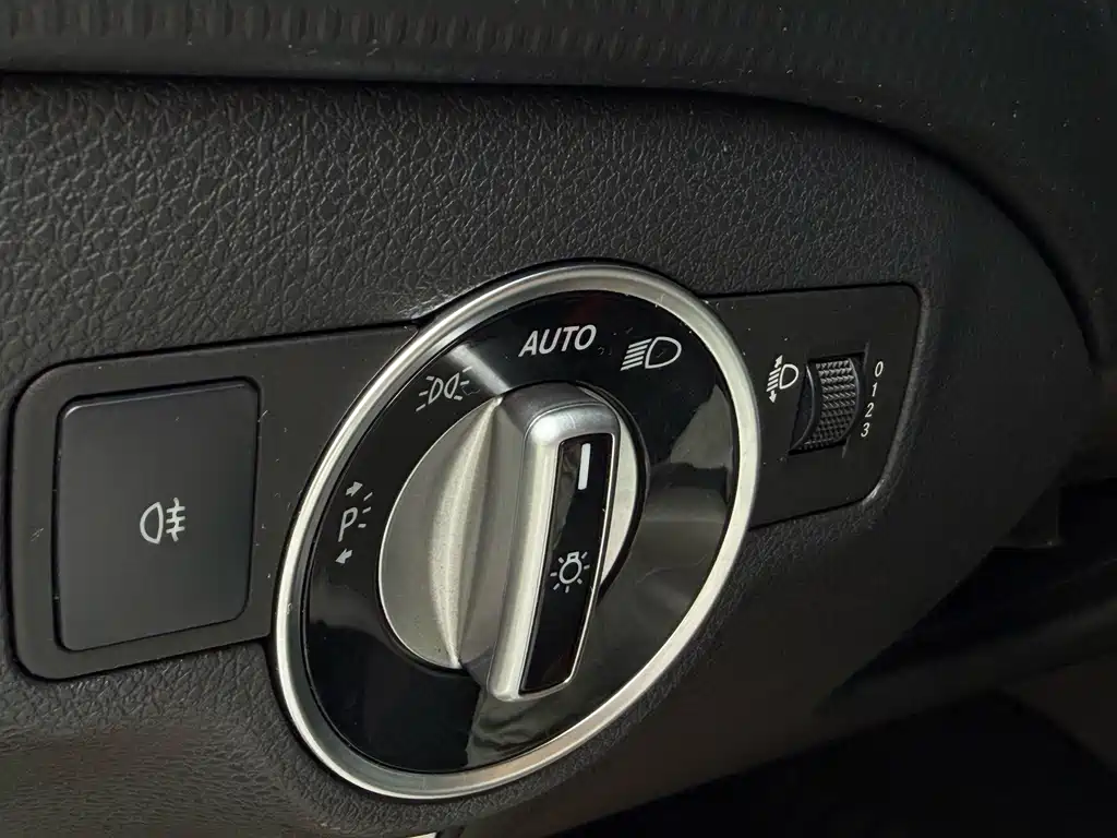 Mercedes-Benz A-Class 2013 — фото 11