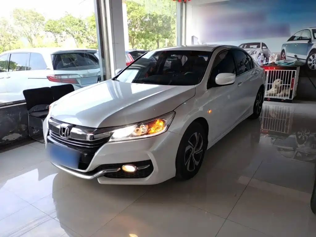 Honda Accord 2017 — фото 2