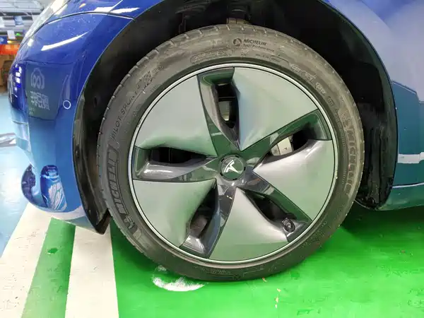 Tesla Model 3 2019