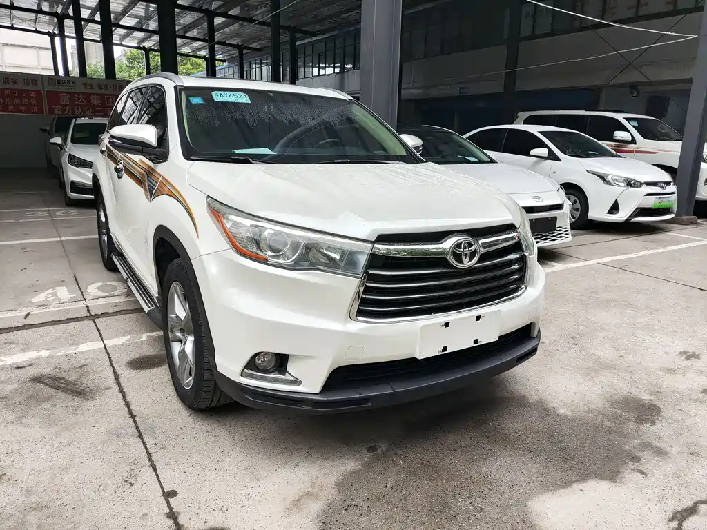 Toyota Highlander 2016 — фото 3