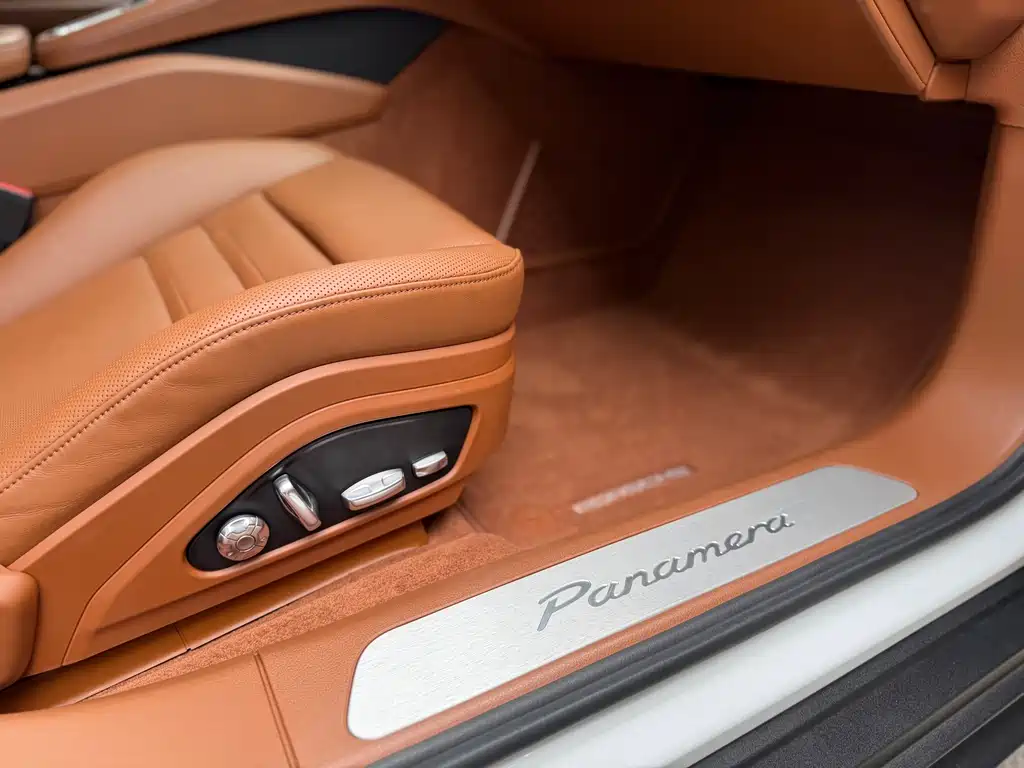 Porsche Panamera 2018 — фото 17