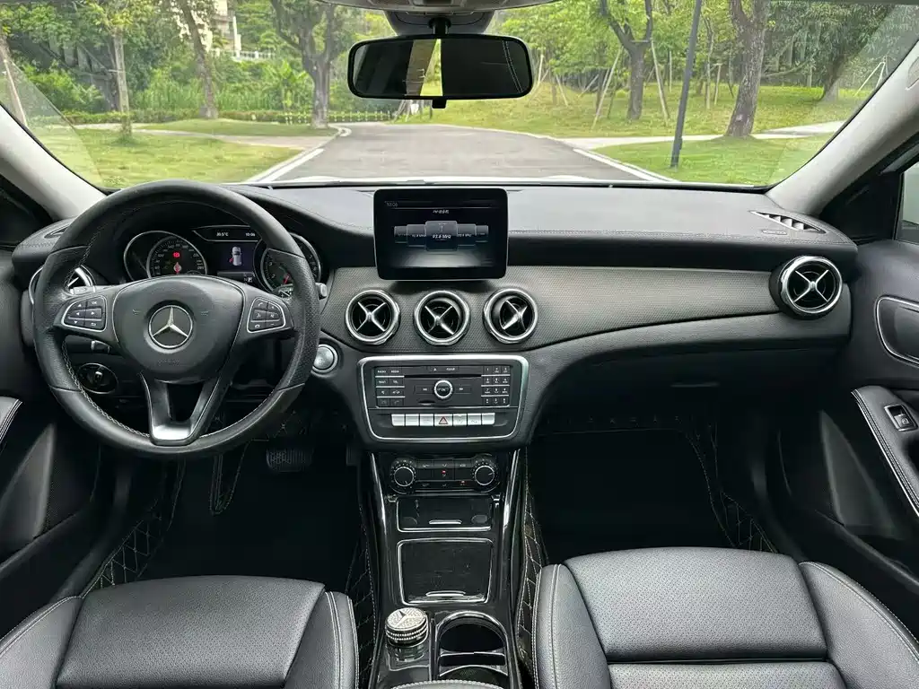 Mercedes-Benz GLA 2017 — фото 7