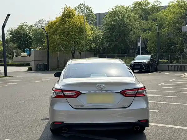 Toyota Camry 2019