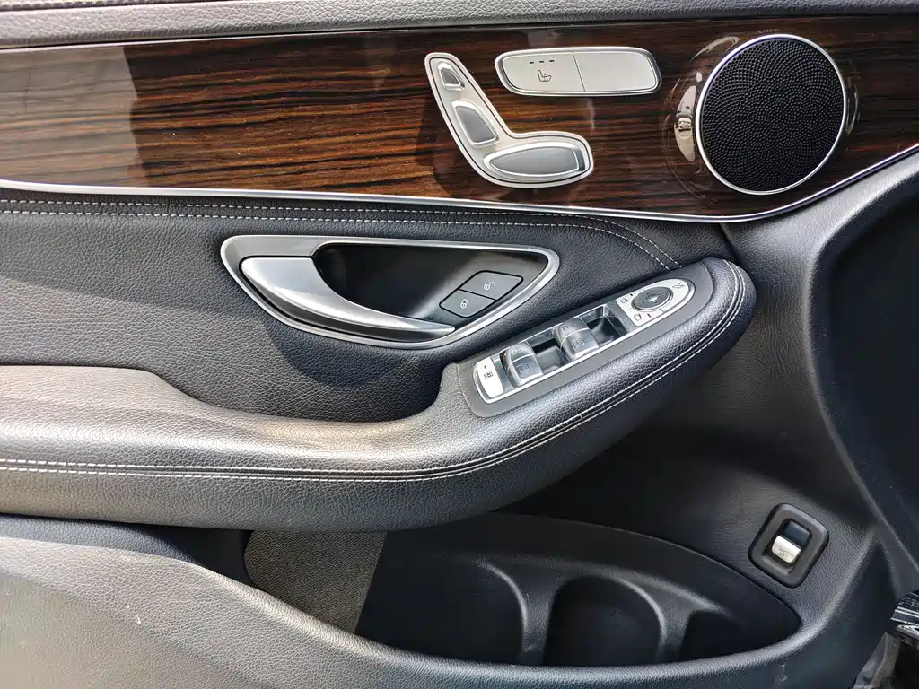 Mercedes-Benz GLC 2019 — фото 10