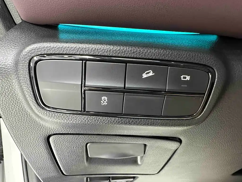 GAC Trumpchi M6 2023 — фото 10