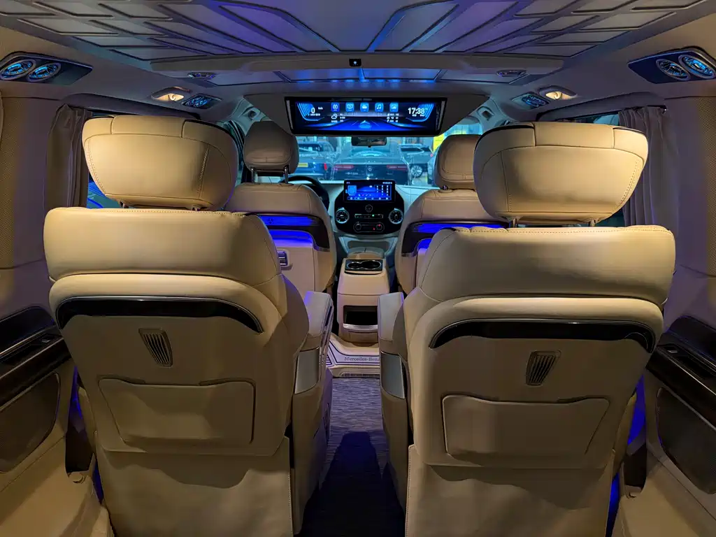 Mercedes-Benz Vito 2023 — фото 10