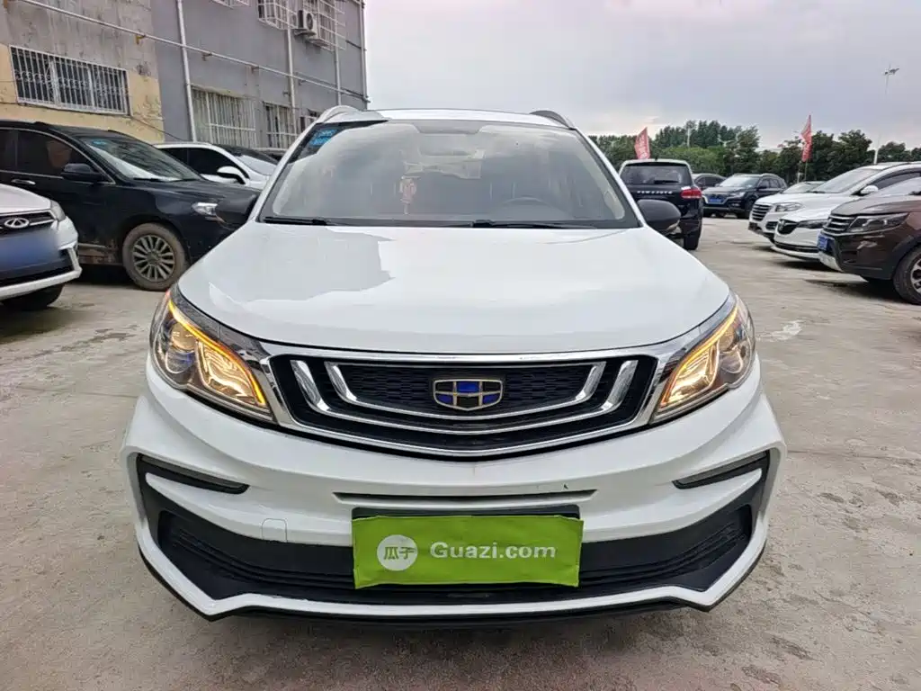 Geely Vision X3 2020 — фото 3