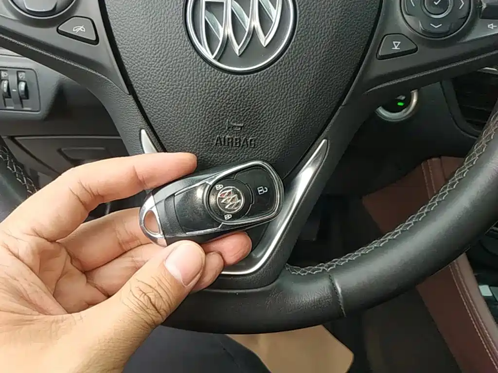 Buick Envision Plus 2021 — фото 9