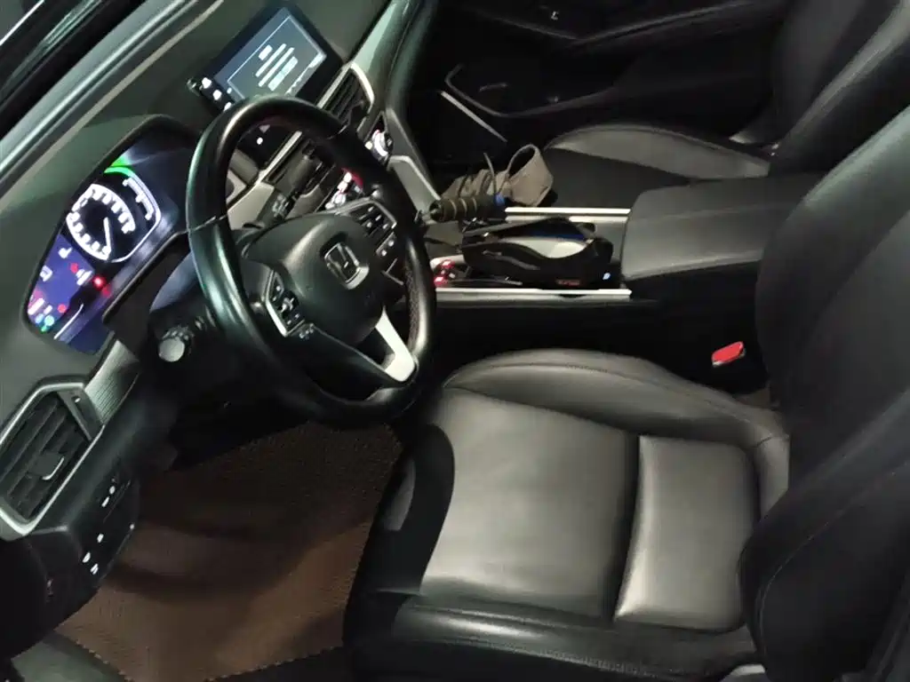Honda Accord 2023 — фото 15