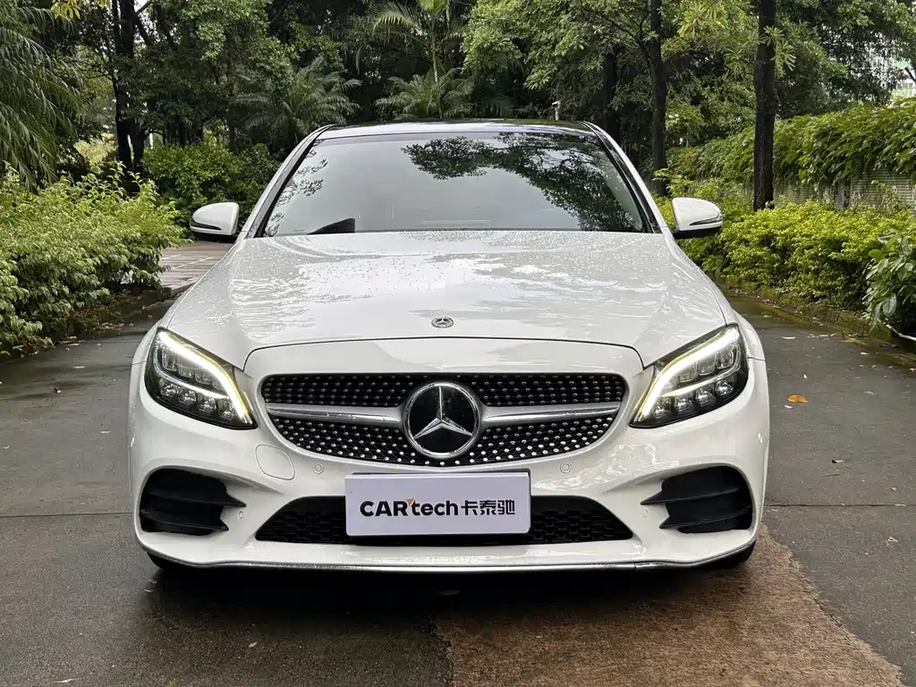 Mercedes-Benz C-Class 2020