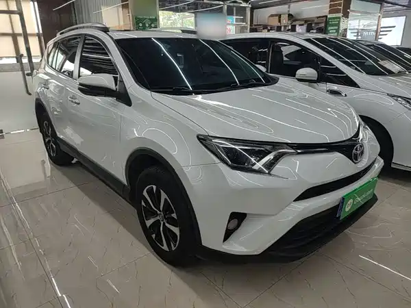 Toyota RAV4 2017
