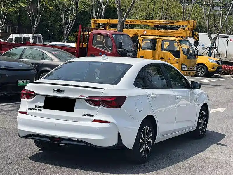 Chevrolet Monza 2019 — фото 13