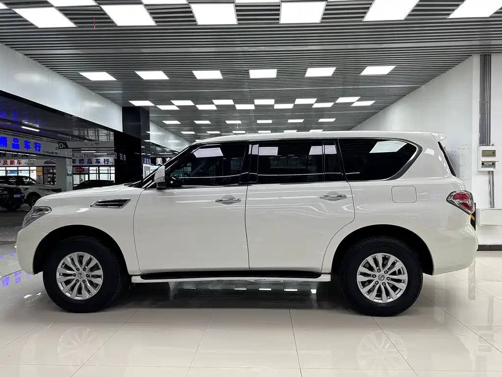 Nissan Patrol 2017 — фото 4