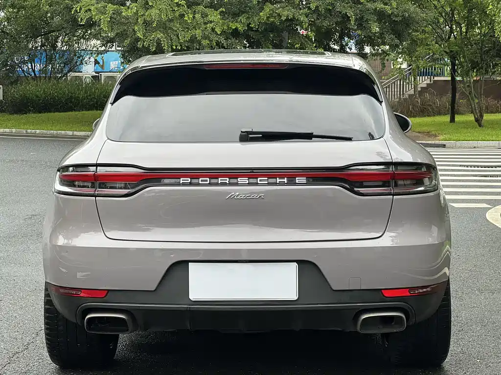 Porsche Macan 2019 — фото 15