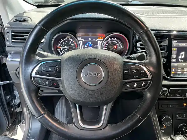 Jeep Grand Commander 2018