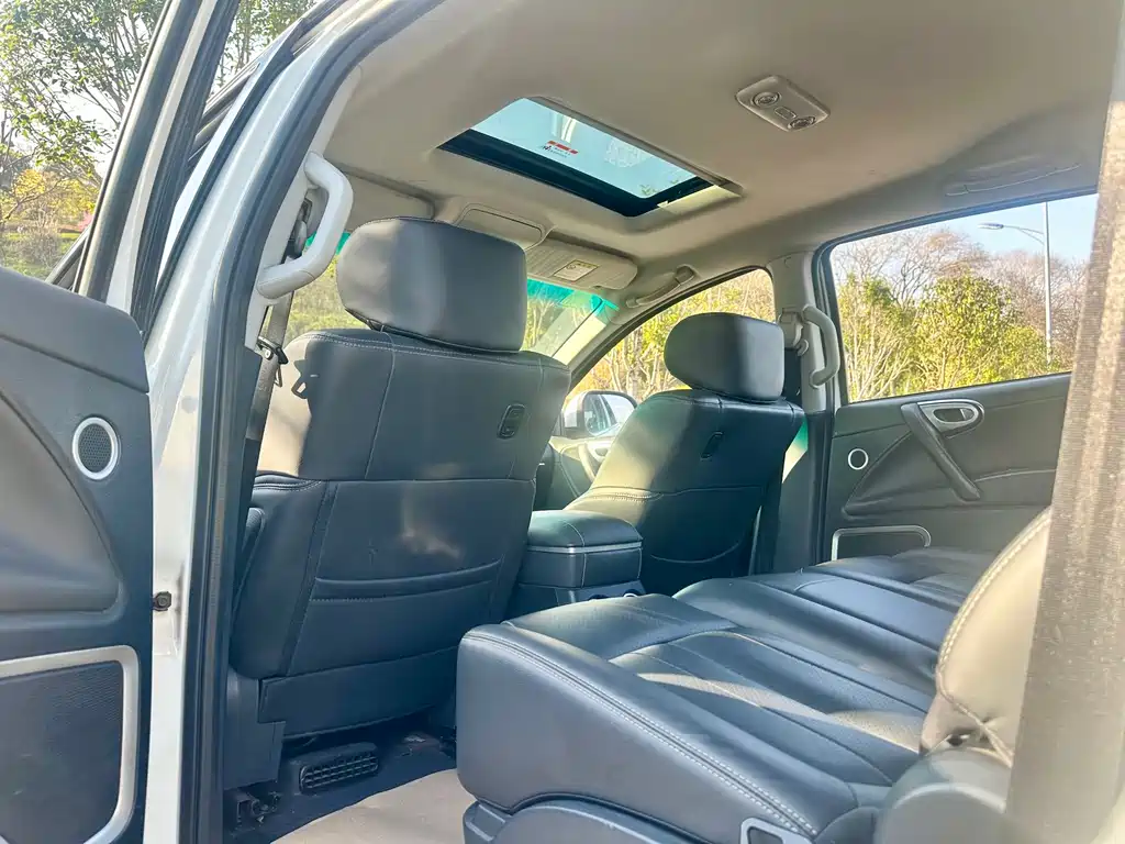 Luxgen Big 7 SUV 2017 — фото 25
