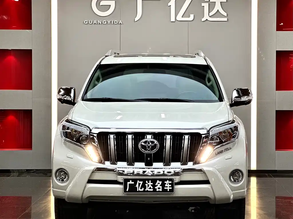 Toyota Prado 2017 — фото 2