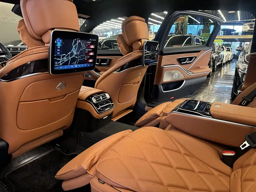 Mercedes-Benz Maybach S-Class 2025 — фото 18