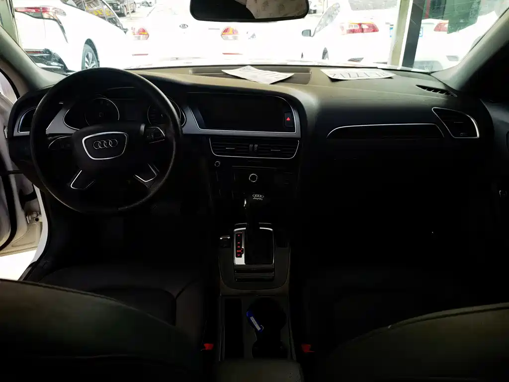 Audi A4L 2014