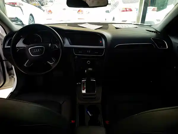 Audi A4L 2014