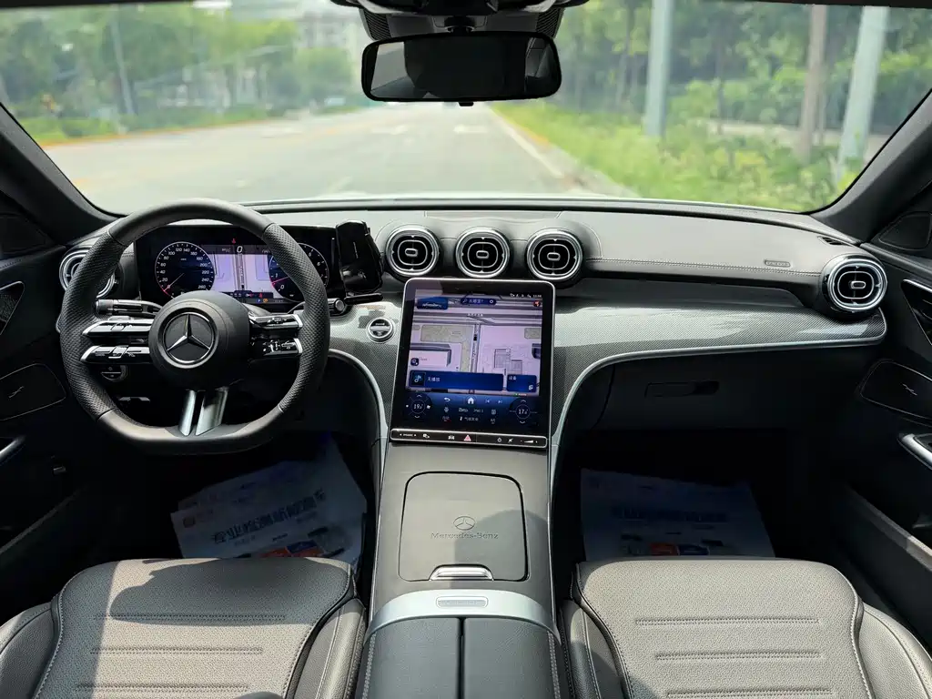 Mercedes-Benz C-Class 2025