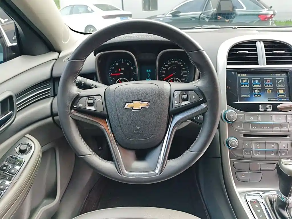 Chevrolet Malibu 2015 — фото 3