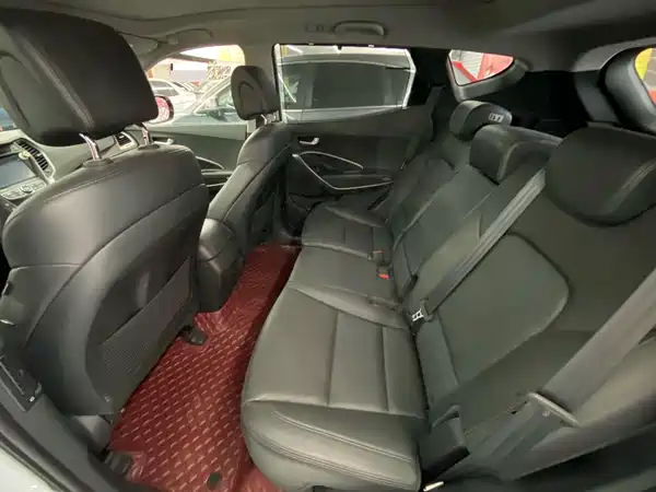 Hyundai Santa Fe 2014