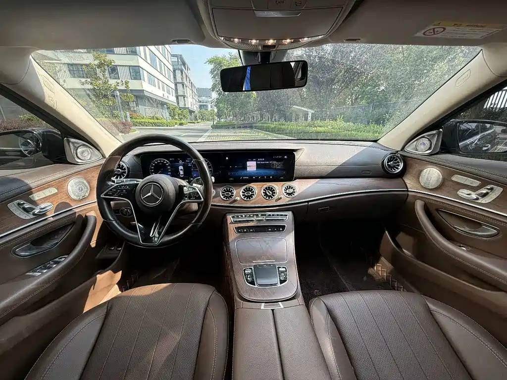 Mercedes-Benz E-Class New Energy 2021 — фото 7