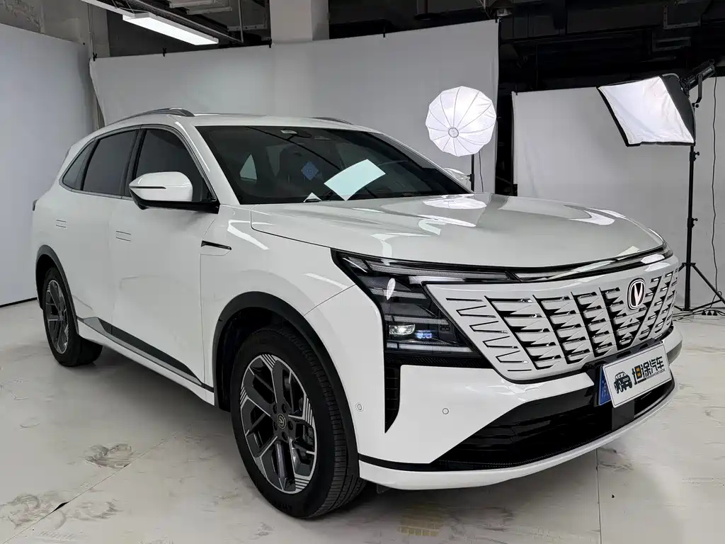 Changan CS75 PLUS 2025 — фото 3
