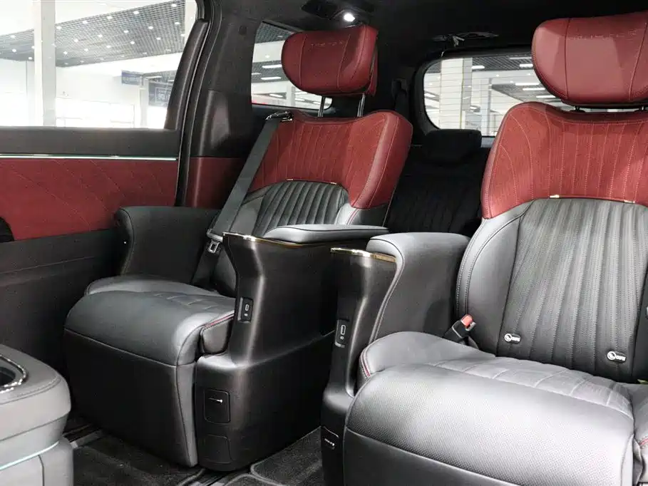 GAC Motor Trumpchi M8 2024 — фото 10