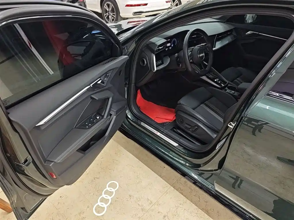 Audi A3 2024 — фото 16