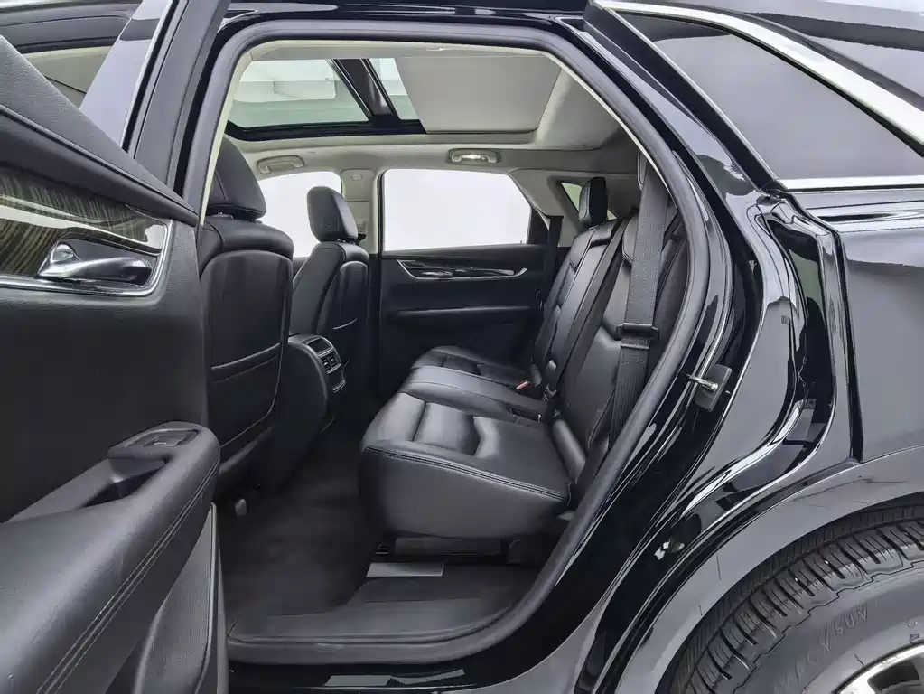 Cadillac XT5 2019 — фото 15