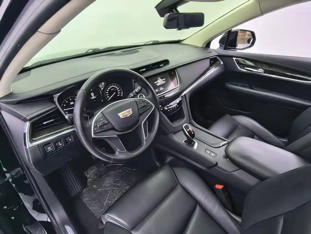 Cadillac XT5 2019 — фото 18