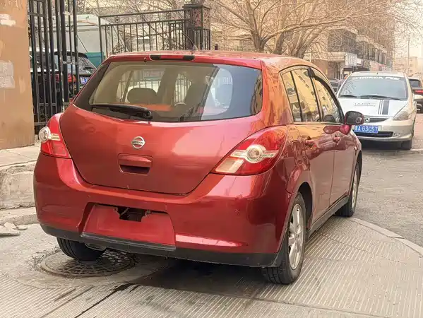 Nissan Tiida 2008