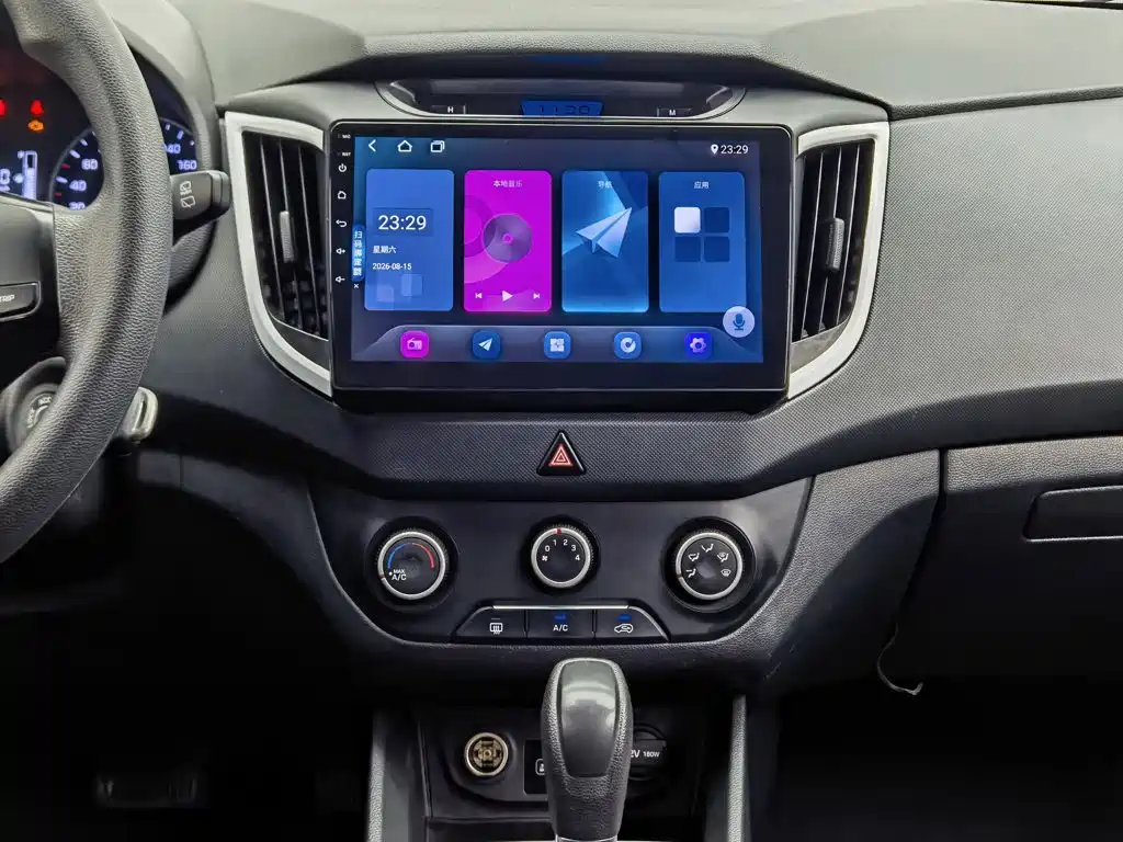 Hyundai ix25 2016 — фото 12