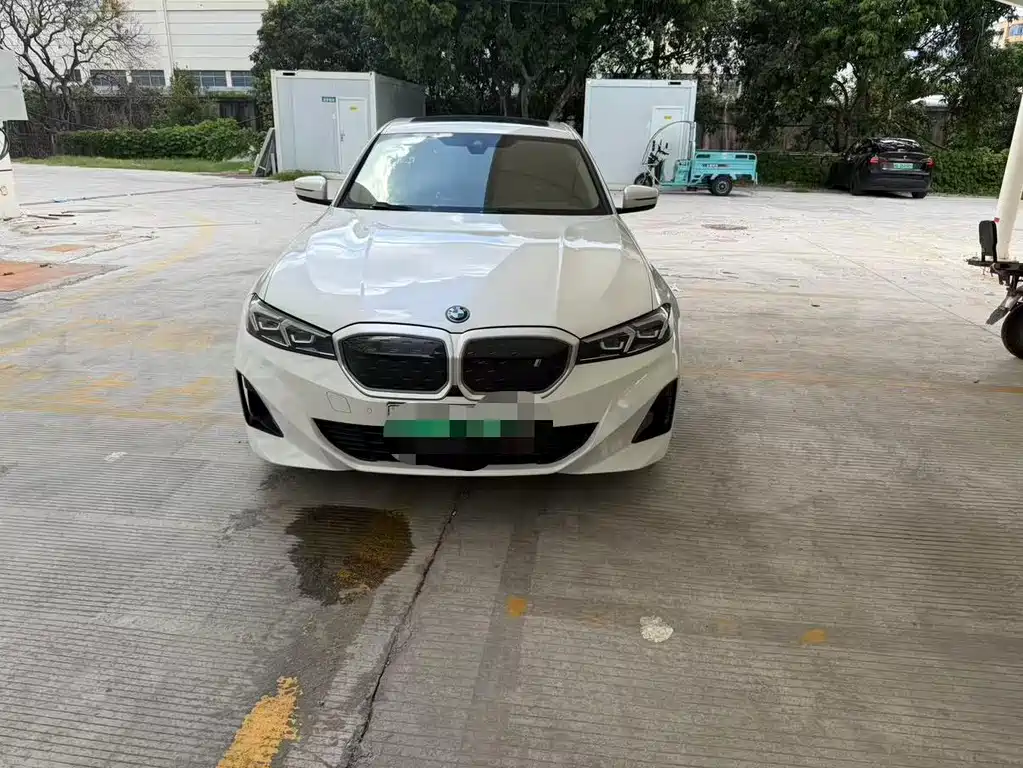 BMW i3 2022