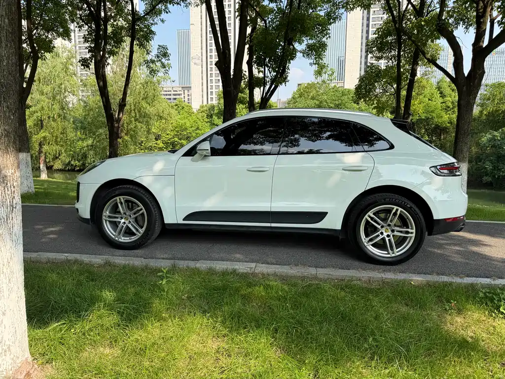 Porsche Macan 2020 — фото 6