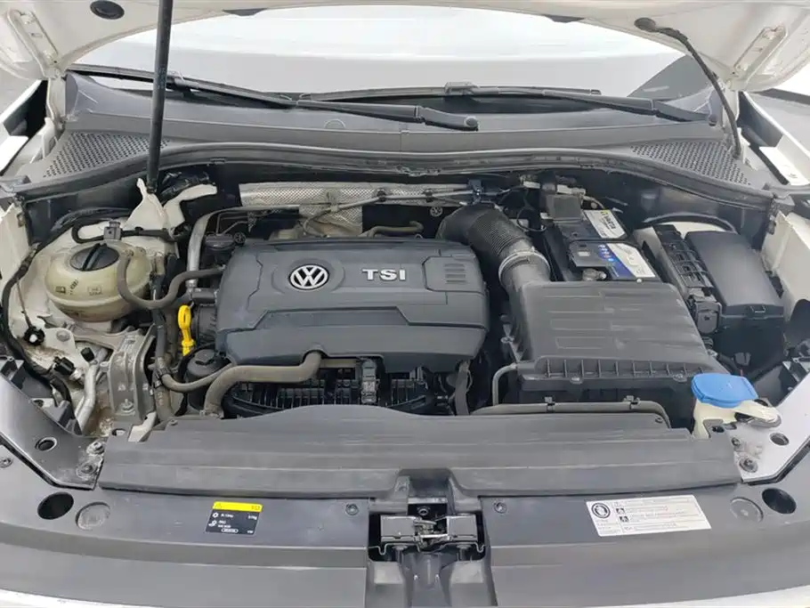 Volkswagen Tiguan L 2017 — фото 10
