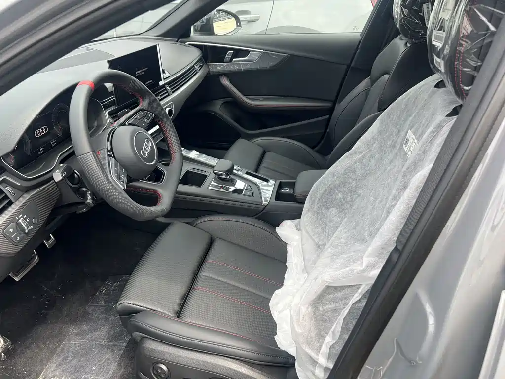 Audi A4L 2025
