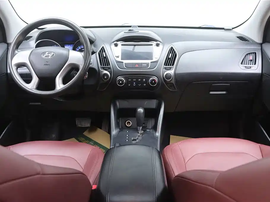 Hyundai ix35 2015 — фото 24
