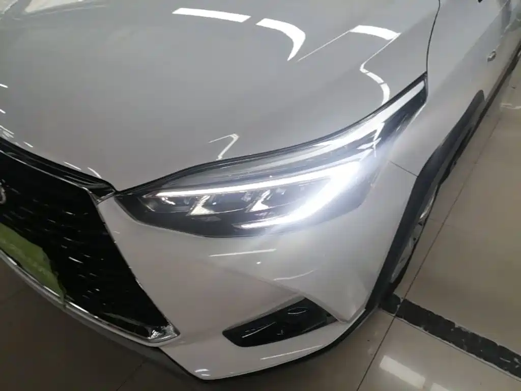 Toyota Yaris L 2021 — фото 24